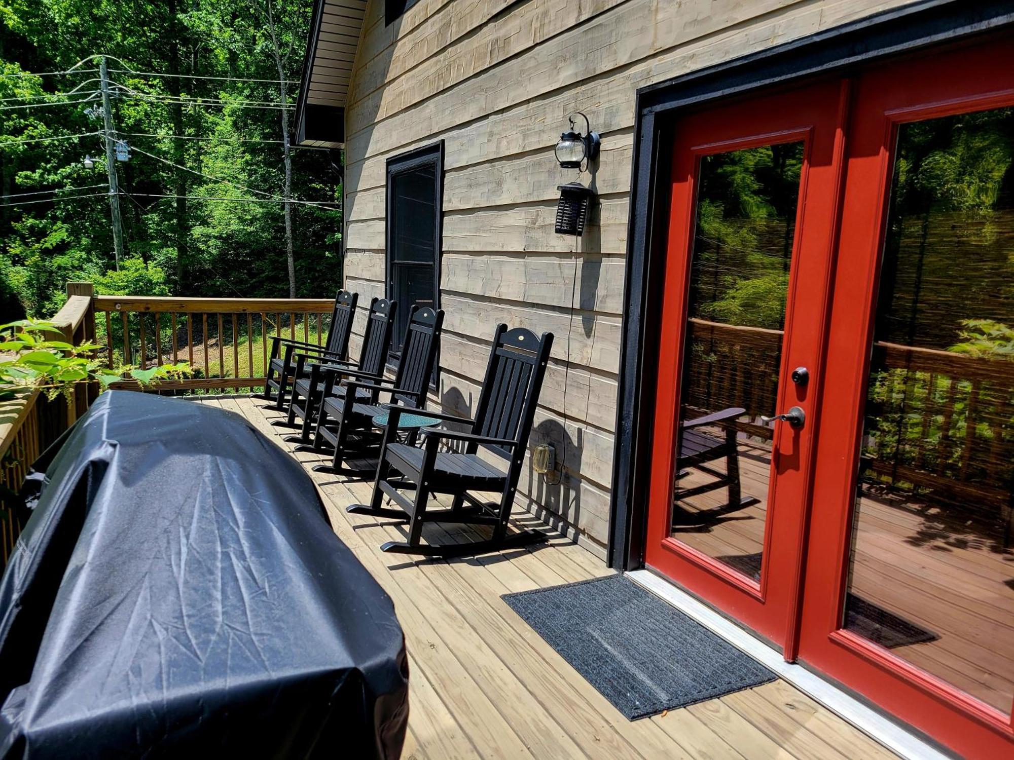 Lil Cabin In The Cove! Mtn Views, Theater, Hot Tub, Games, King Beds, Prime Location! Sevierville Exteriör bild