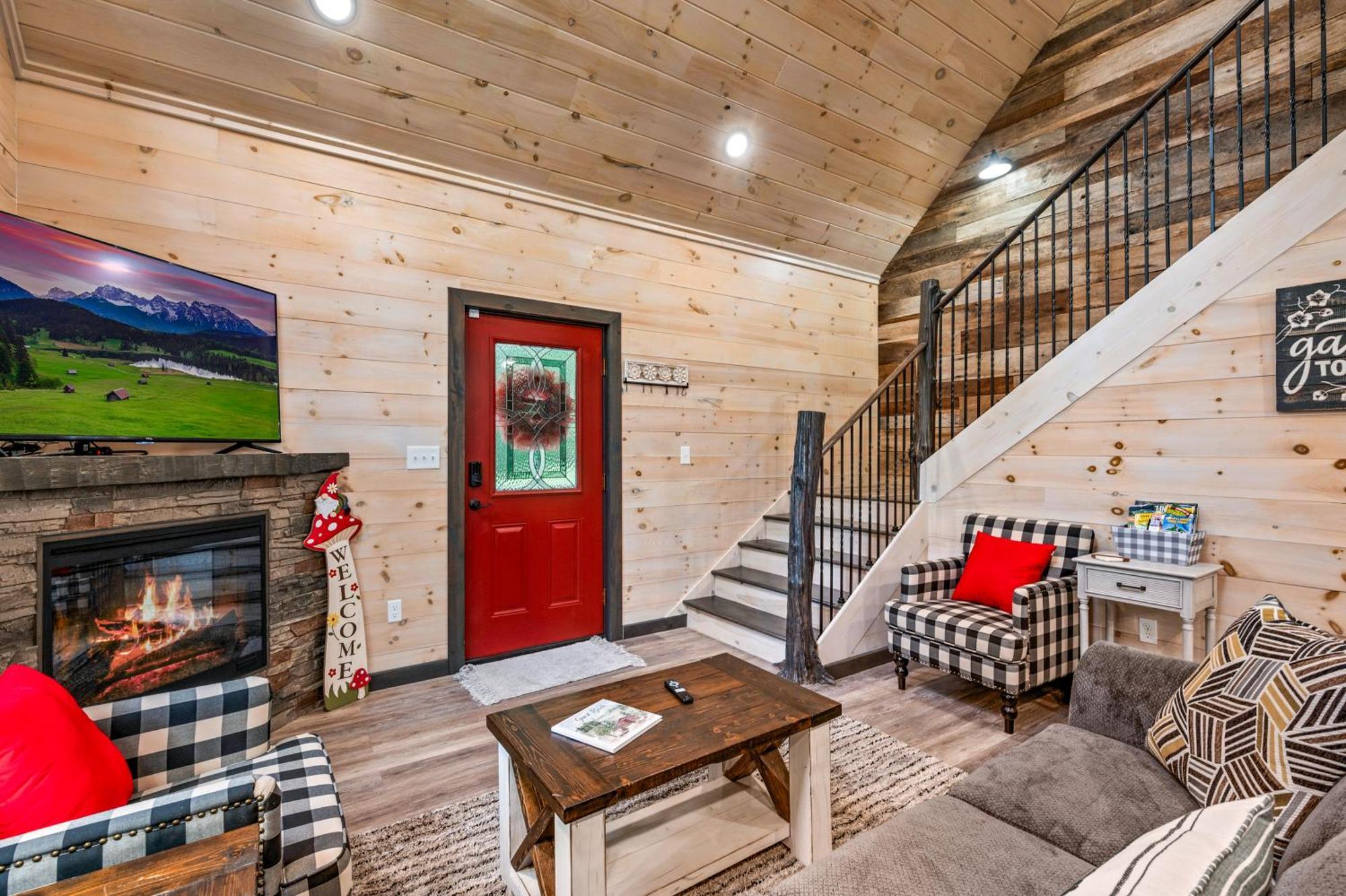 Lil Cabin In The Cove! Mtn Views, Theater, Hot Tub, Games, King Beds, Prime Location! Sevierville Exteriör bild