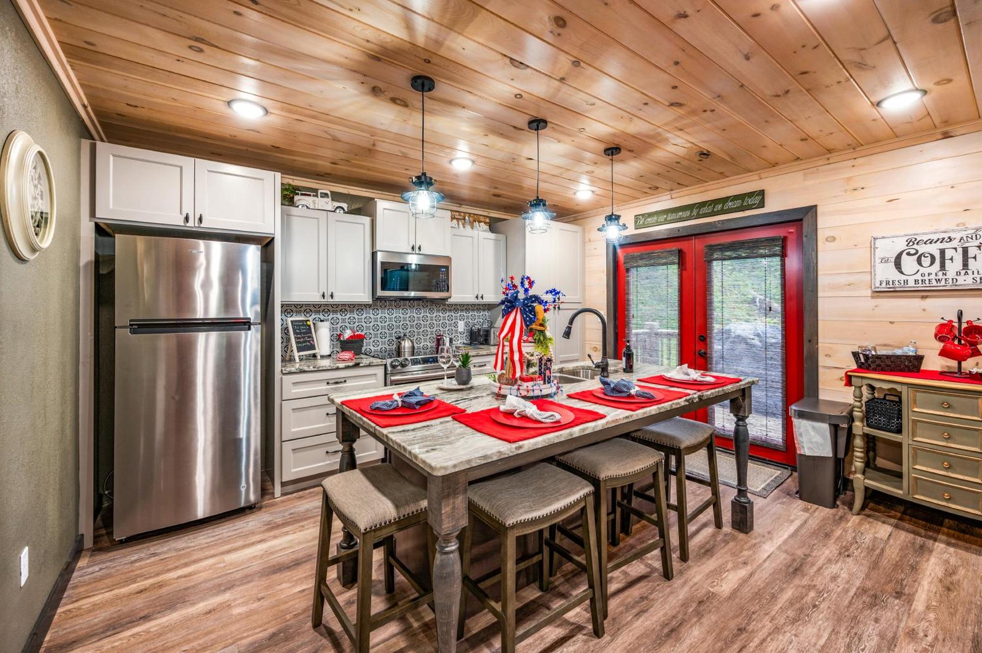 Lil Cabin In The Cove! Mtn Views, Theater, Hot Tub, Games, King Beds, Prime Location! Sevierville Exteriör bild